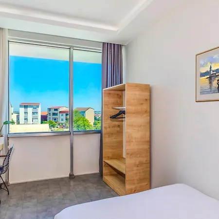 Dedem Express-istanbul Airport-round Trip Airport Service Hotel